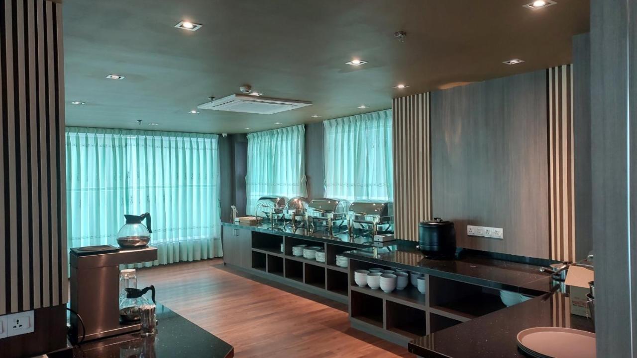 Hotel Grand Galaxy Yangon Exterior photo